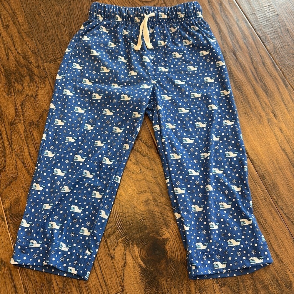 Vineyard Vines yeti pajama pants